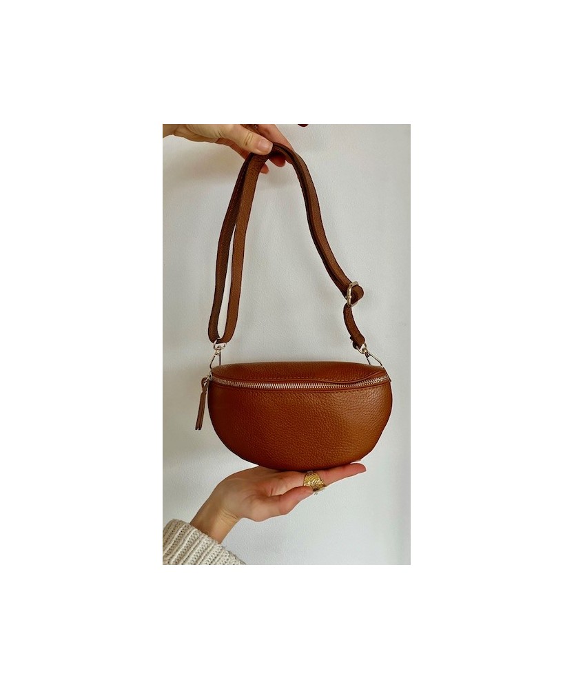 Petite Banane Cuir Grainé Camel