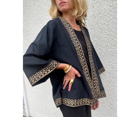 Kimono Noir Court
