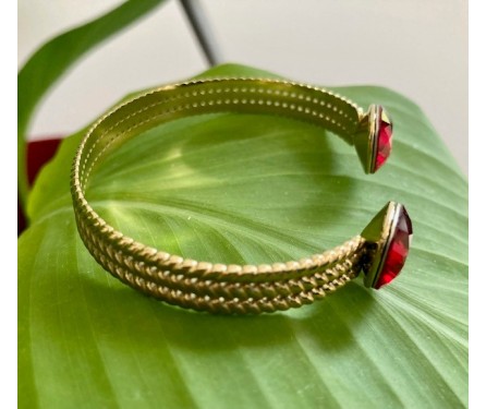 Jonc/Bracelet doré avec 2 Cristaux Rouges